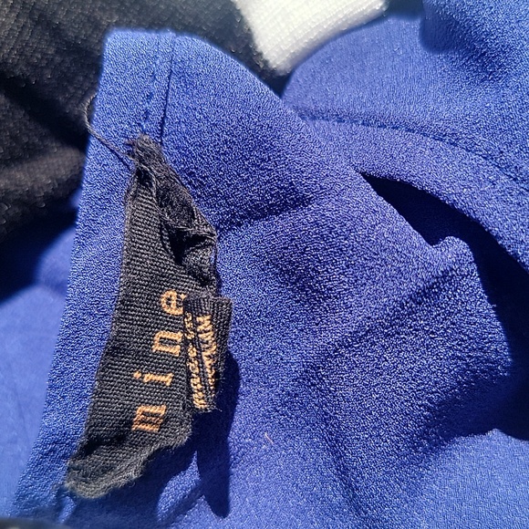 (8) Womans Medium (bundle) - Picture 4 of 7